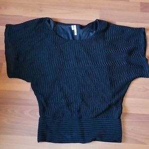 Studio Y black ribbed top